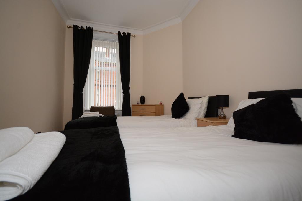 Townhead Apartments Glasgow Airport Paisley Phòng bức ảnh